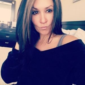 Meet your Posher, Carolina